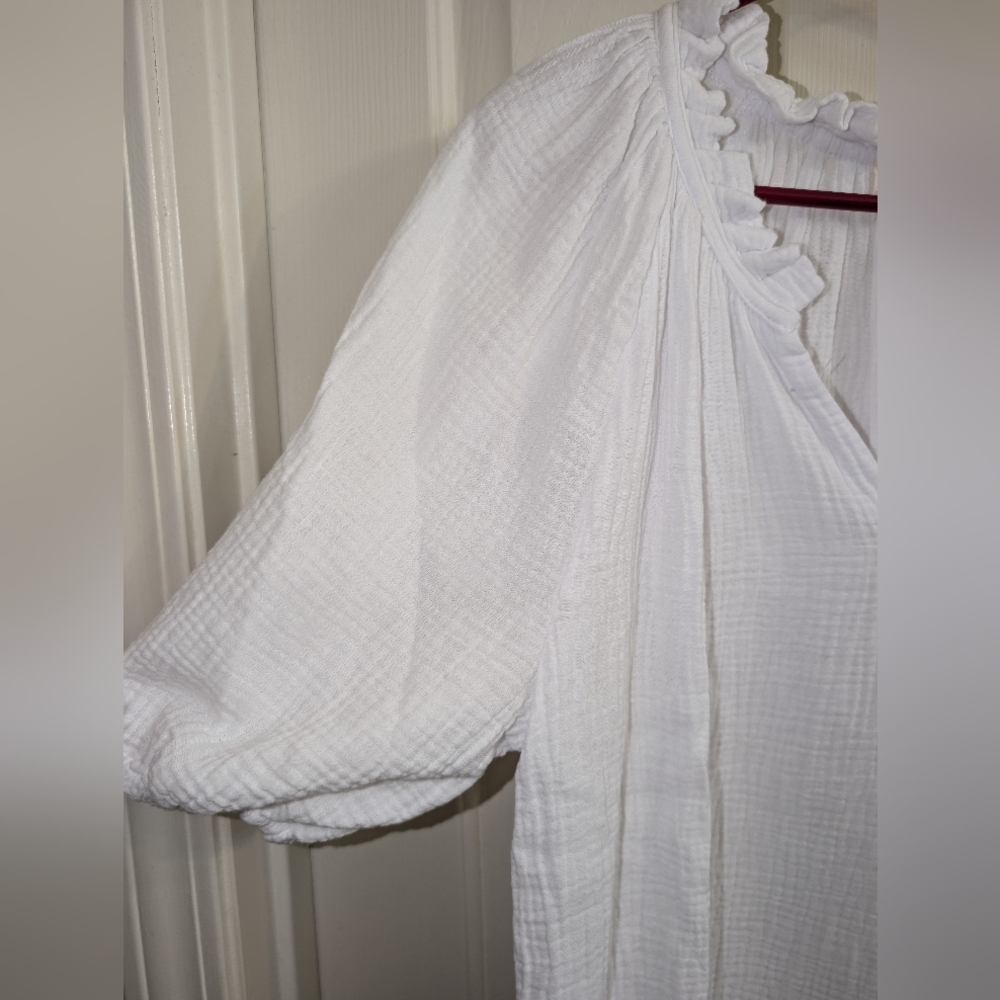 Large Just Living All White Ruffle Neckline Short Sleeve Blouse - Picture 2 of 5